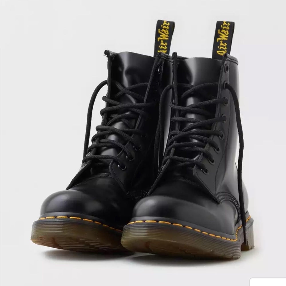 🍂🖤Dr. Martens womens 1460 smooth boots size 9 women
